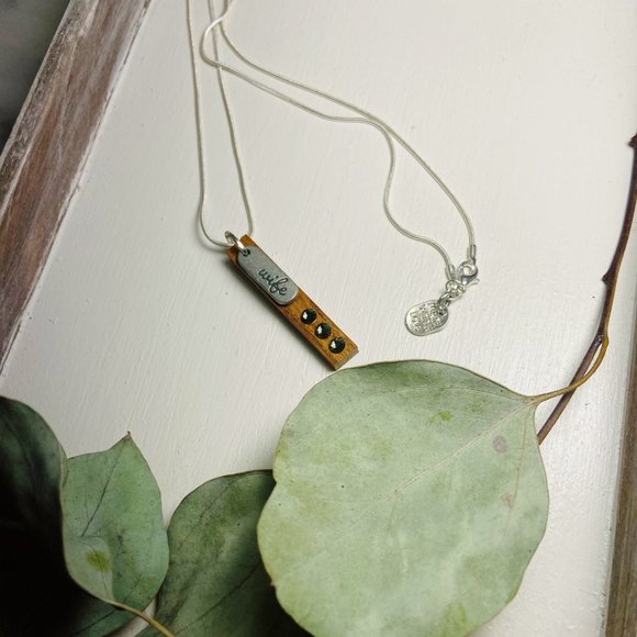 Handmade Wife Necklace - Picture 4 of 5